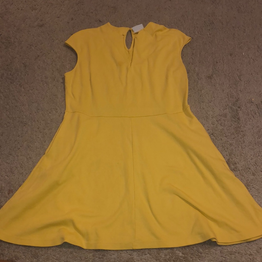 Yellow dress